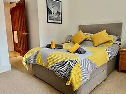 Stunning Spacious Apartment on River Ness