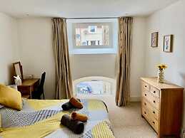 Stunning Spacious Apartment on River Ness