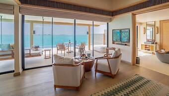 Kuda Villingili Resort Maldives