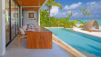 Kuda Villingili Resort Maldives