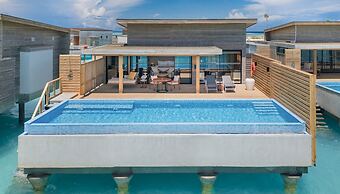 Kuda Villingili Resort Maldives