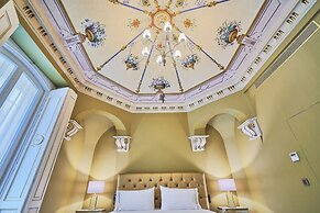 Tandem Veedor De Galeras Suites