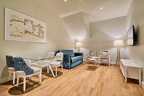 Tandem Veedor De Galeras Suites