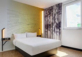 B&B HOTEL Reims Croix Blandin