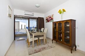 Comfort Apt.w.balcony Near Beach,marjan and Center