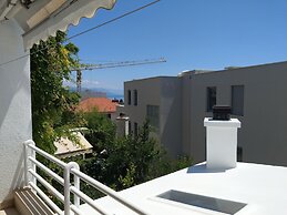 Comfort Apt.w.balcony Near Beach,marjan and Center