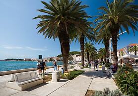 Comfort Apt.w.balcony Near Beach,marjan and Center