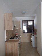 Comfort Apt.w.balcony Near Beach,marjan and Center