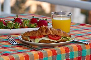 Comfort Apt.w.balcony Near Beach,marjan and Center