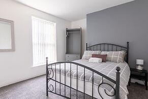 Platform Holderness House