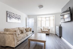 Platform Holderness House