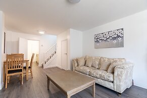 Platform Holderness House