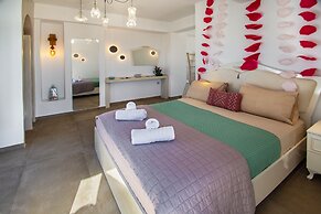 Aegean Blue Luxury Suites