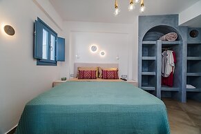 Aegean Blue Luxury Suites