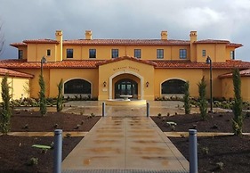 The Setting Inn Willamette Valley