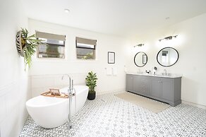 The Setting Inn Willamette Valley