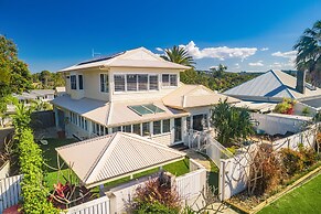 Your Luxury Escape - Away on Seaview