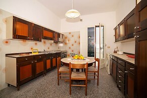 2120 Appartamento Roberto