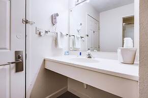 Sky-Palace Inn & Suites McCook