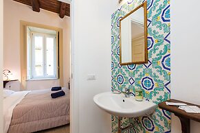 Don Pedro Rooms Vicerè di Toledo in the city center