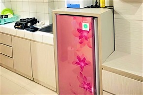 Springlake Apartment Summarecon by Veeroom