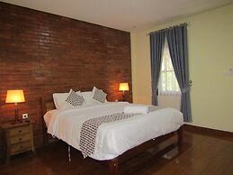 Nia Maretta House Syariah