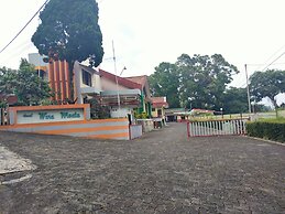 Hotel Wina Wisata