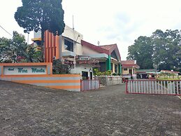 Hotel Wina Wisata