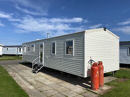 Charming 3-bed Holiday Home at Primrose Valley