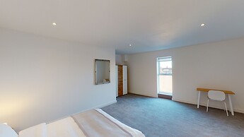 Bridge Apartments by Karah Suites