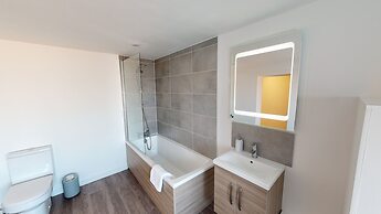 Bridge Apartments by Karah Suites