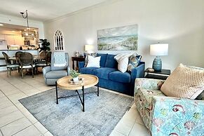 Crystal Shores1006 2 Bedroom Condo by RedAwning