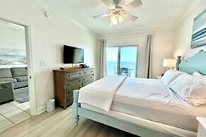 Crystal Shores1006 2 Bedroom Condo by RedAwning