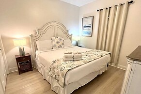 Crystal Shores1006 2 Bedroom Condo by RedAwning