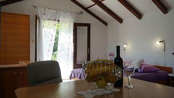 Tennis court and outdoor pool villa