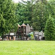 The Lodge at St Edward Park