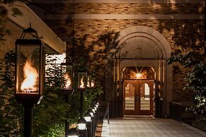 The Lodge at St Edward Park