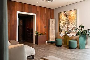 The Lodge at St Edward Park