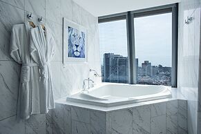 Intercontinental Luanda Miramar by IHG