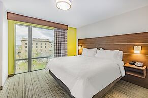 Holiday Inn Express & Suites Lincoln Downtown by IHG
