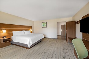 Holiday Inn Express & Suites Lincoln Downtown by IHG