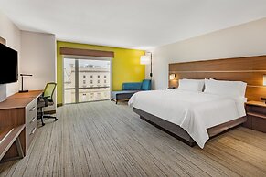 Holiday Inn Express & Suites Lincoln Downtown by IHG