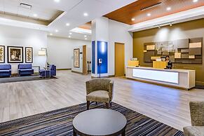 Holiday Inn Express & Suites Lincoln Downtown by IHG