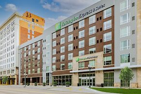 Holiday Inn Express And Suites Lincoln Downtown , An Ihg Hotel