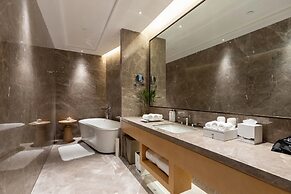 Hualuxe Suzhou Bay Hot Spring Resort