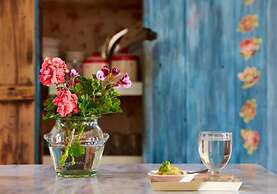 Flower and Crafts - Eco Farm Houses