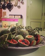 Flower and Crafts - Eco Farm Houses