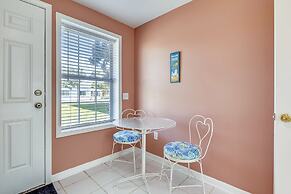 Coral Cottage by Book That Condo