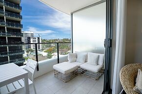 X Kirra Apartments