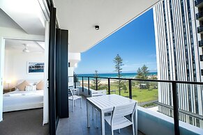 X Kirra Apartments